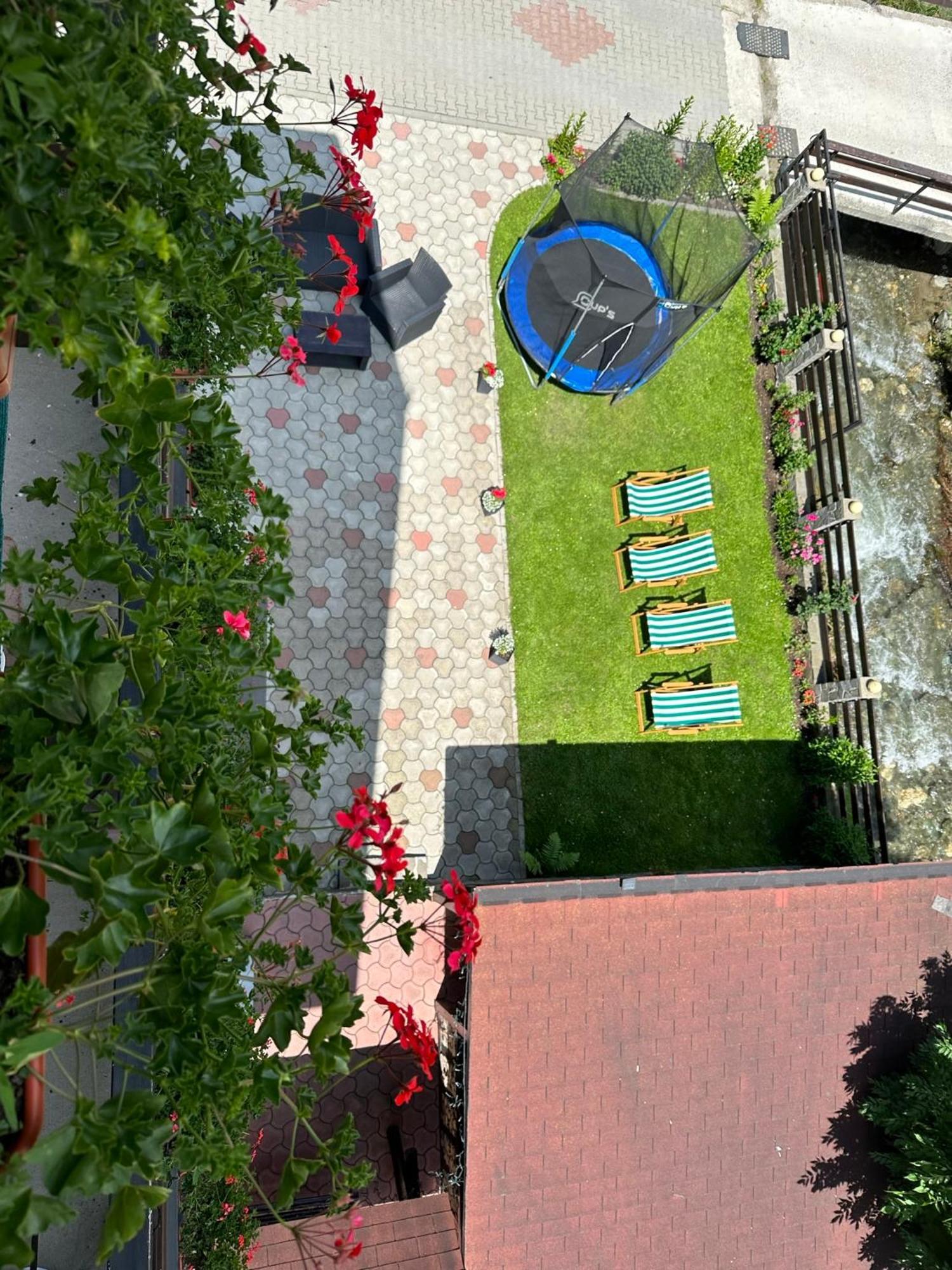 Casuta De Langa Izvor Moeciu De Sus Exterior foto